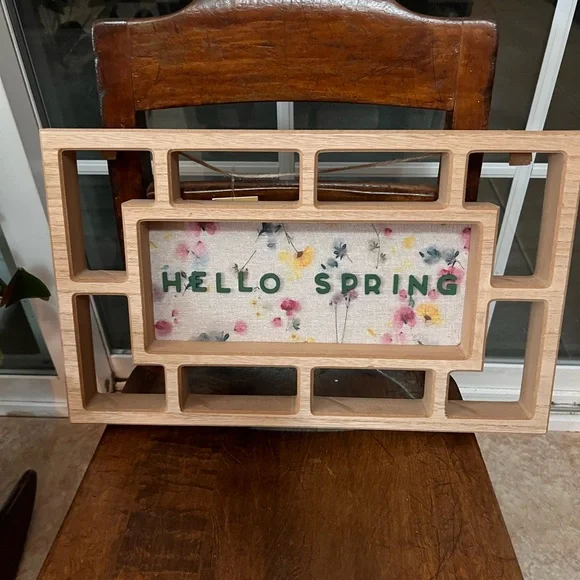 Hello Spring Wall Decor - Picture 1 of 4